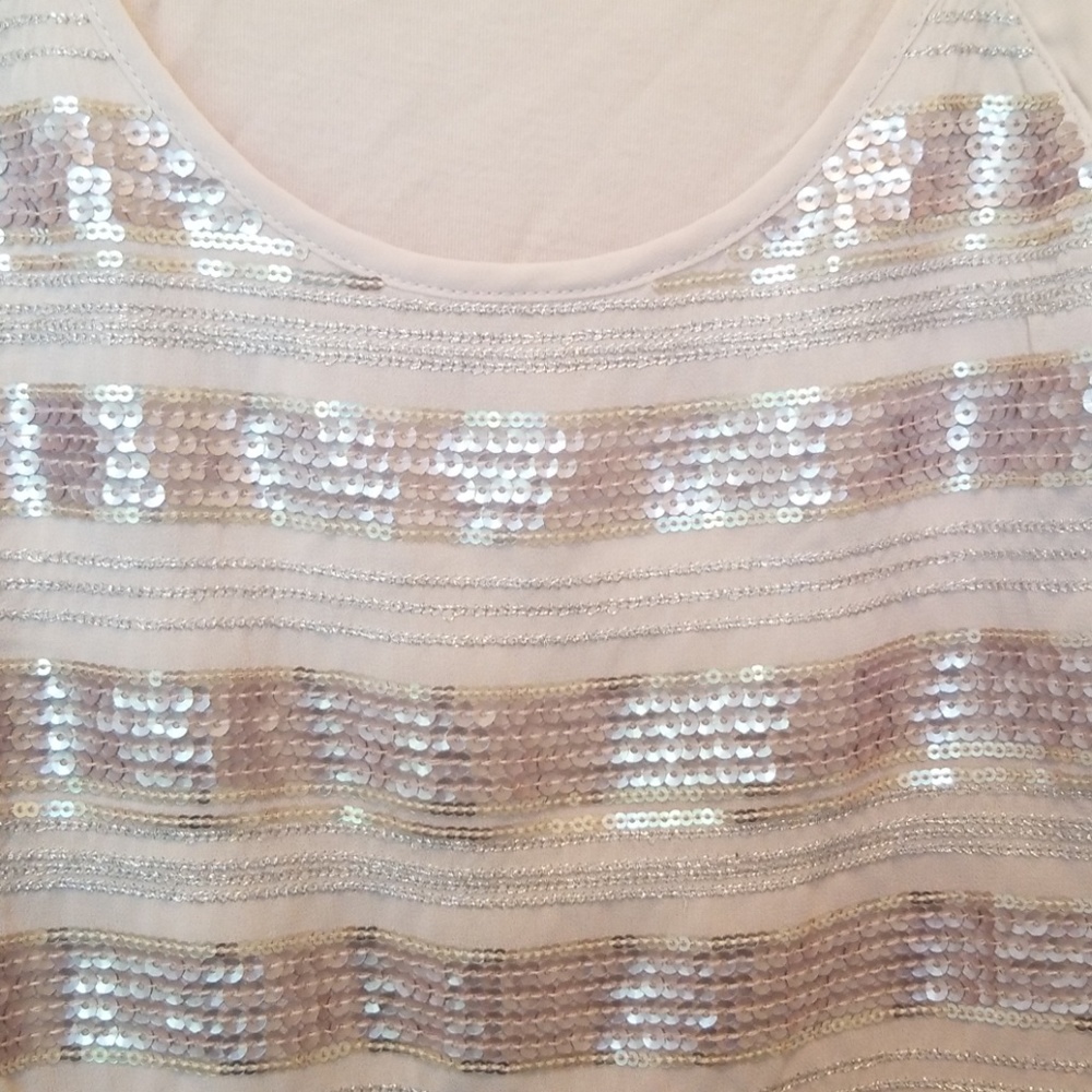 Tank - Picture 4 of 4